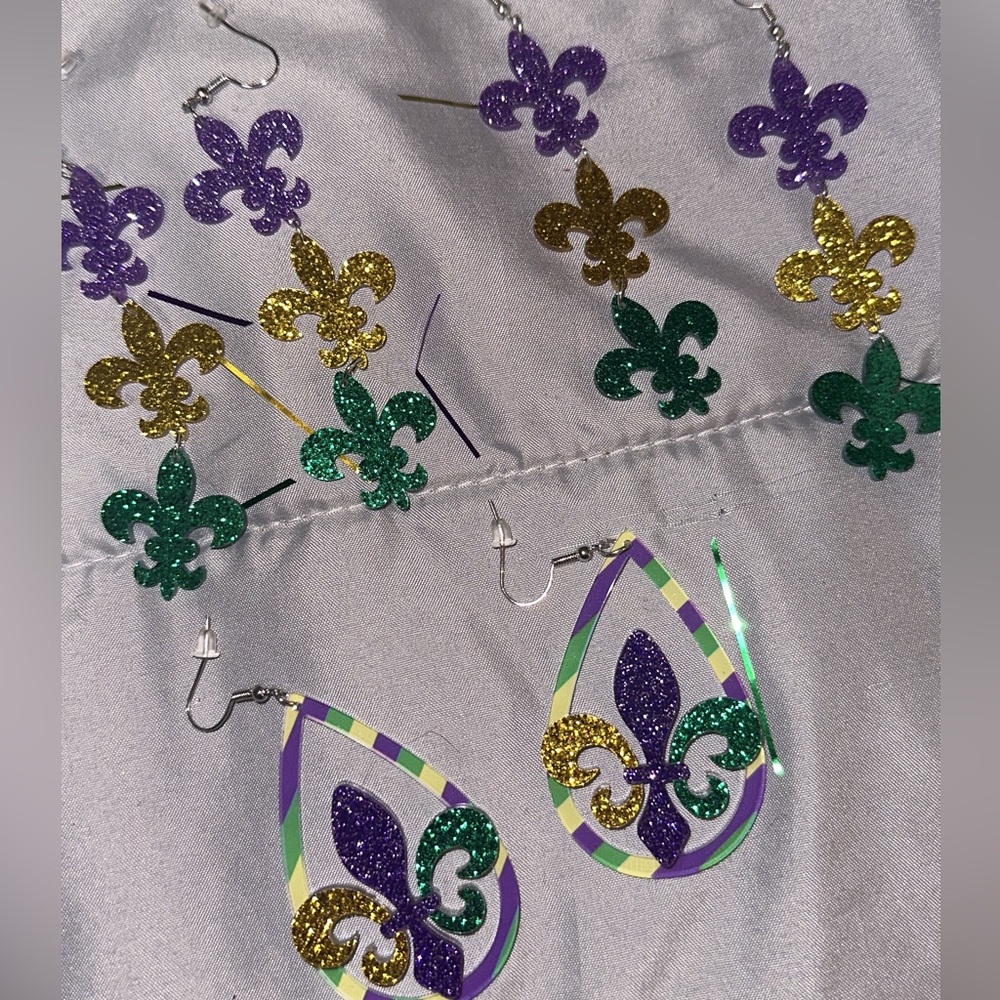Mardi grad earrings💜💚new